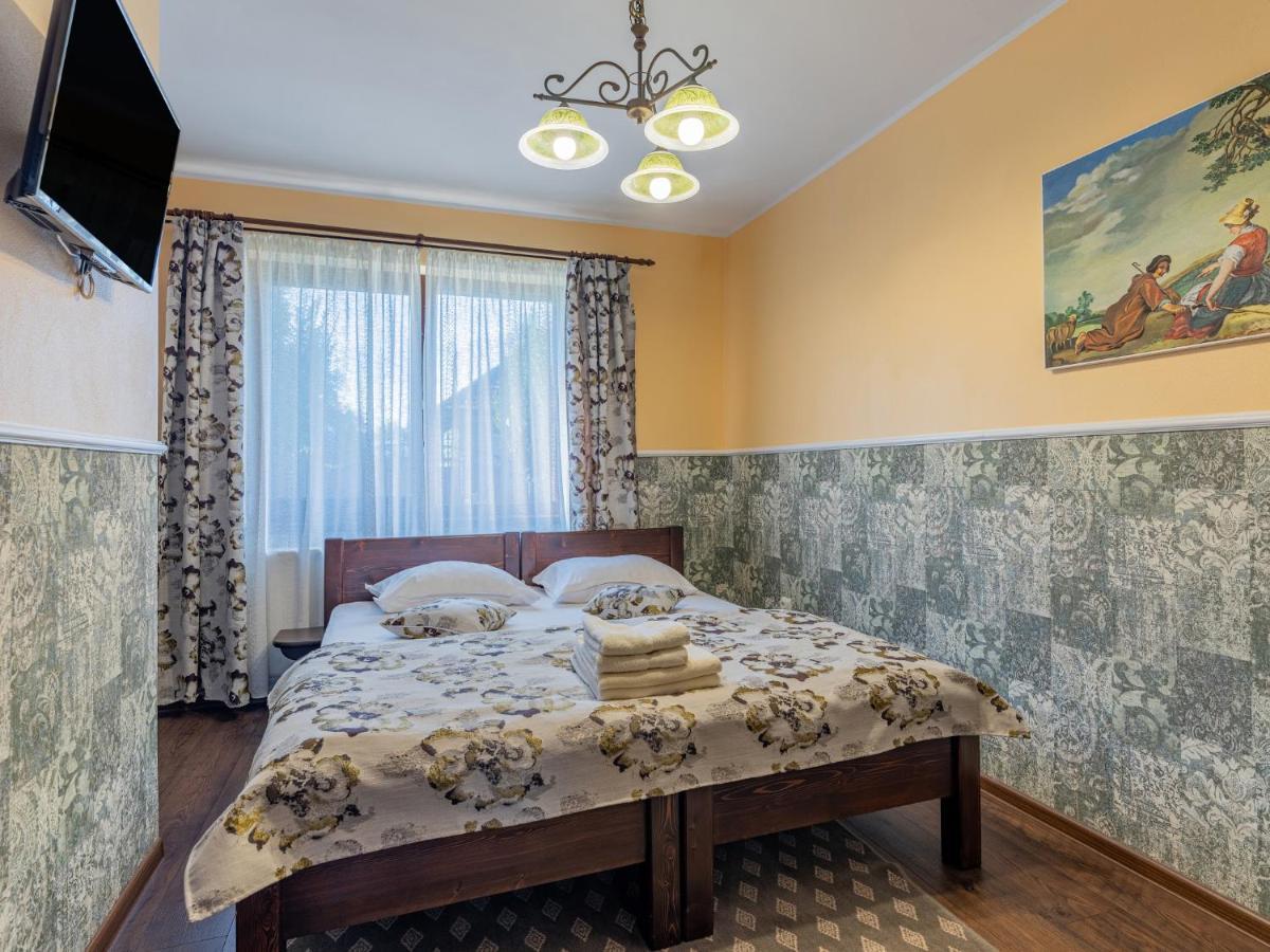 Casa Saraste Hotel Rîşnov Exterior foto